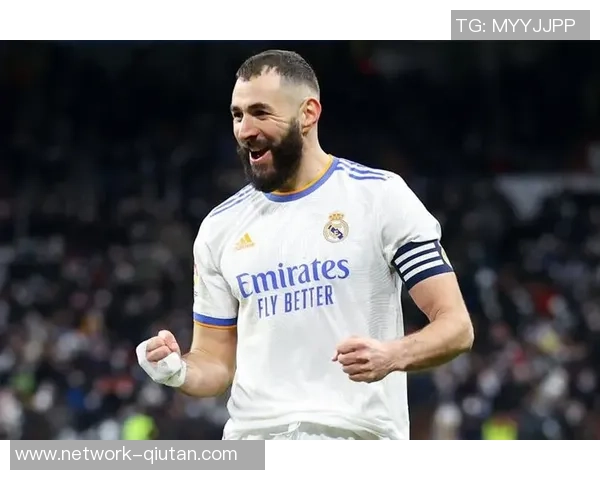 本泽马在足球世界的传奇旅程与未来展望分析